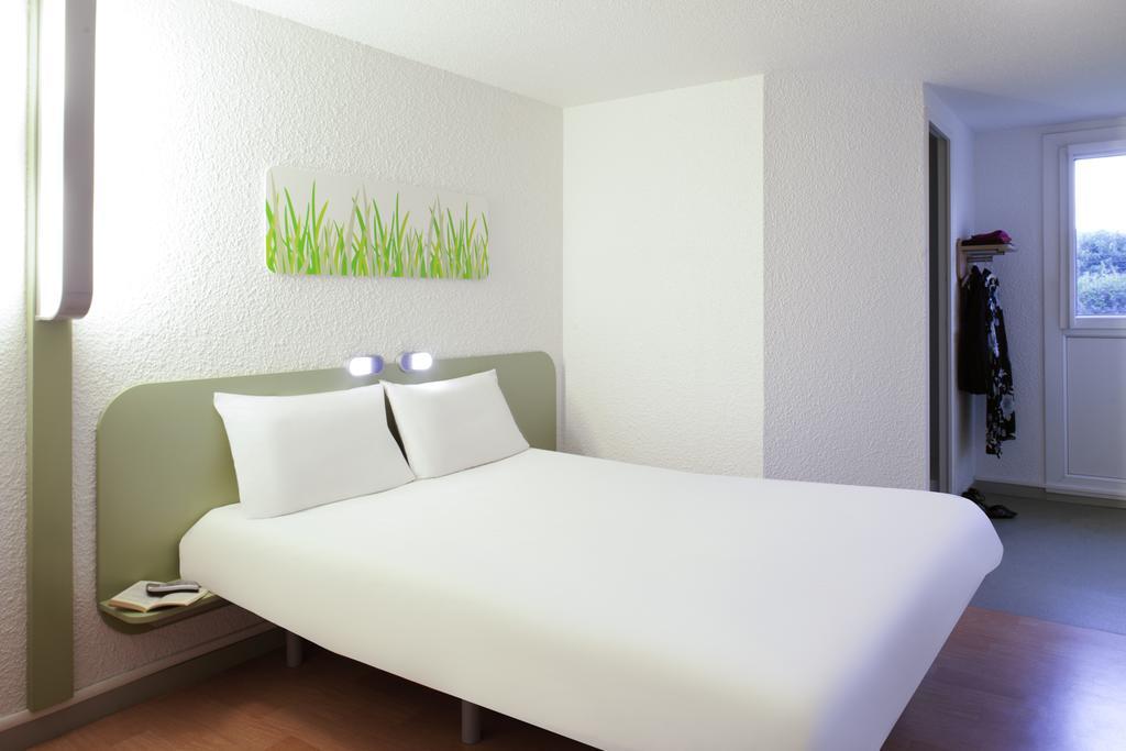 Ibis Budget Orly Chevilly Tram 7 Витри-сюр-Сен Экстерьер фото