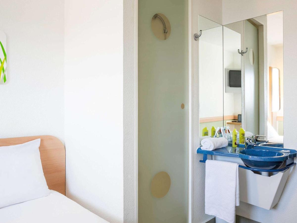 Ibis Budget Orly Chevilly Tram 7 Витри-сюр-Сен Экстерьер фото