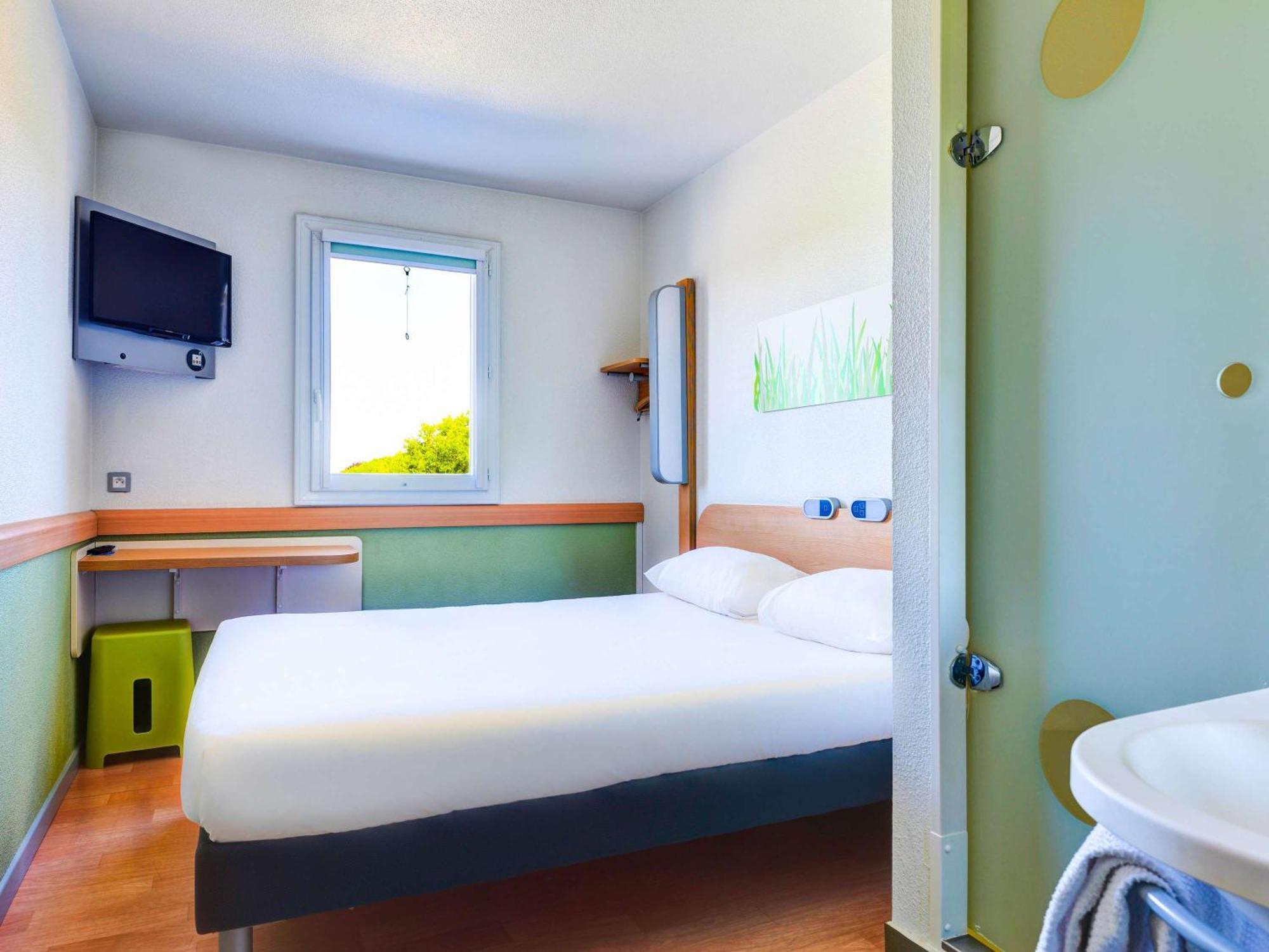 Ibis Budget Orly Chevilly Tram 7 Витри-сюр-Сен Экстерьер фото