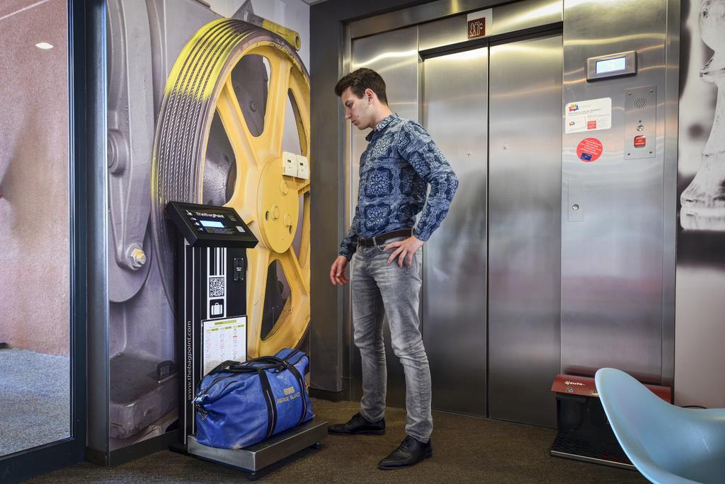 Ibis Budget Orly Chevilly Tram 7 Витри-сюр-Сен Экстерьер фото