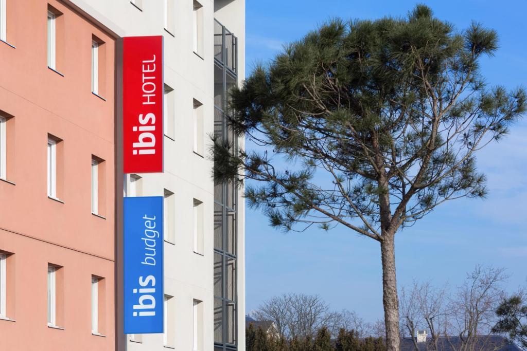 Ibis Budget Orly Chevilly Tram 7 Витри-сюр-Сен Экстерьер фото