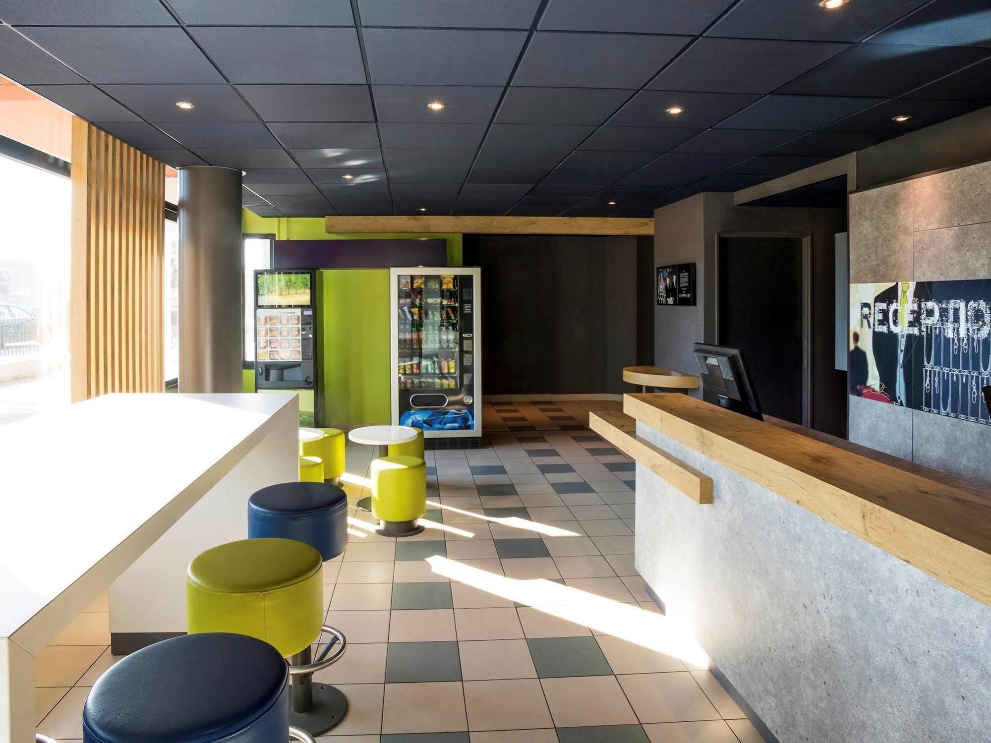 Ibis Budget Orly Chevilly Tram 7 Витри-сюр-Сен Экстерьер фото