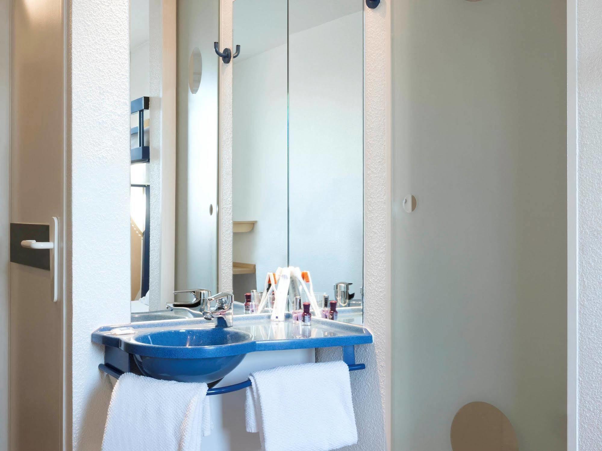 Ibis Budget Orly Chevilly Tram 7 Витри-сюр-Сен Экстерьер фото