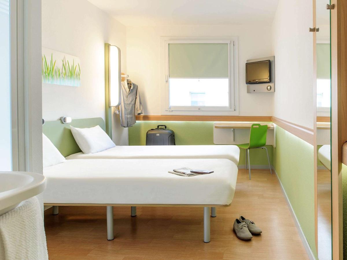 Ibis Budget Orly Chevilly Tram 7 Витри-сюр-Сен Экстерьер фото