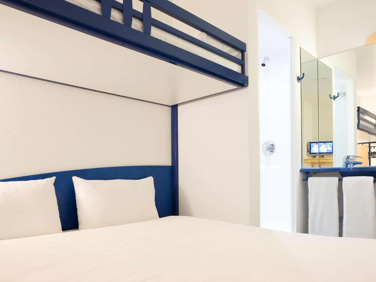 Ibis Budget Orly Chevilly Tram 7 Витри-сюр-Сен Экстерьер фото